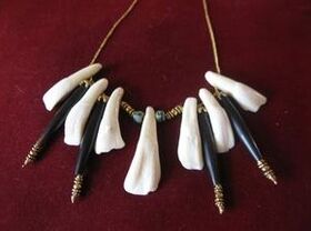 Raha amuletid